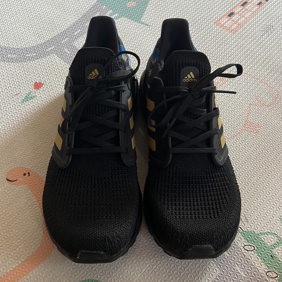Adidas Ultraboost Lunar New Year Edition 2020 - Picture 2 of 6